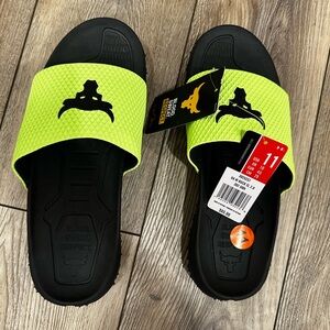 🆕 men Under Armour special edition slides